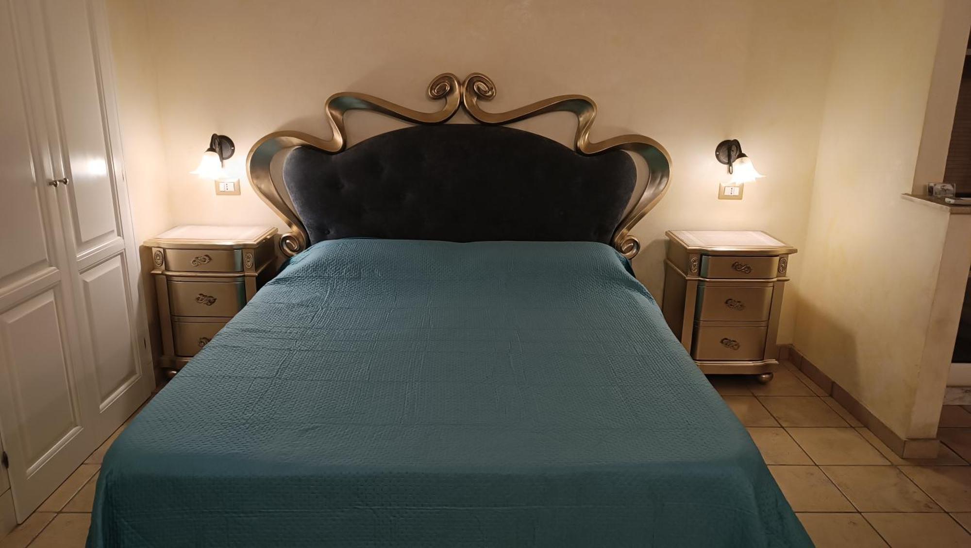 Residenza Casale San Francesco Aparthotel Tropea Exterior photo